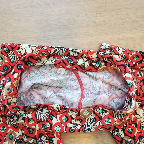 NEW LuLaRoe Red Floral Leggings - Picture 5 of 9